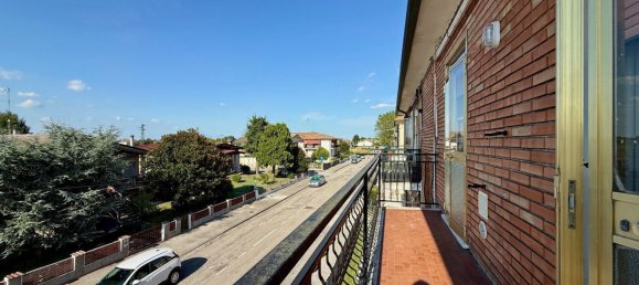 4 rooms Apartment in Tresignana, Italy No. 266522 9