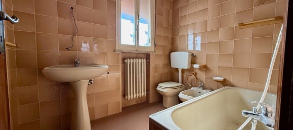 4 rooms Apartment in Tresignana, Italy No. 266522 11