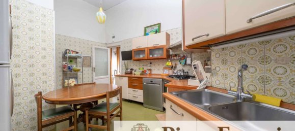 3 bedrooms Apartment in Naples, Italy No. 67010 22