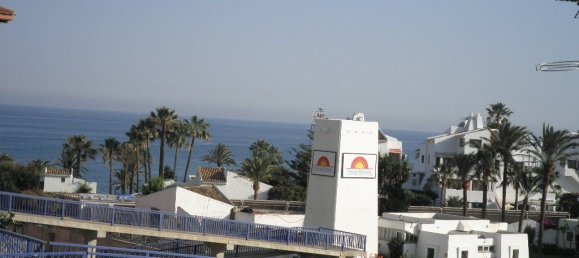 Casa de 4 dormitorios en Estepona, Spain No. 100727 5