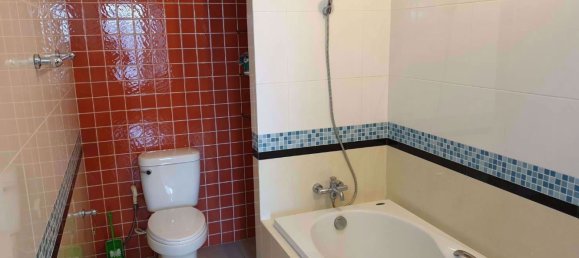 Condominio de 2 dormitorios en Khlong Toei, Thailand No. 10370 6