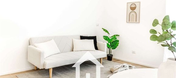 3-salle Appartement à Milan, Italy No. 339102 7