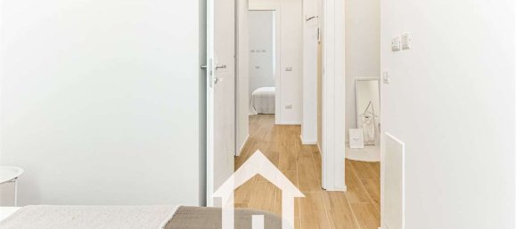 3-salle Appartement à Milan, Italy No. 339102 25