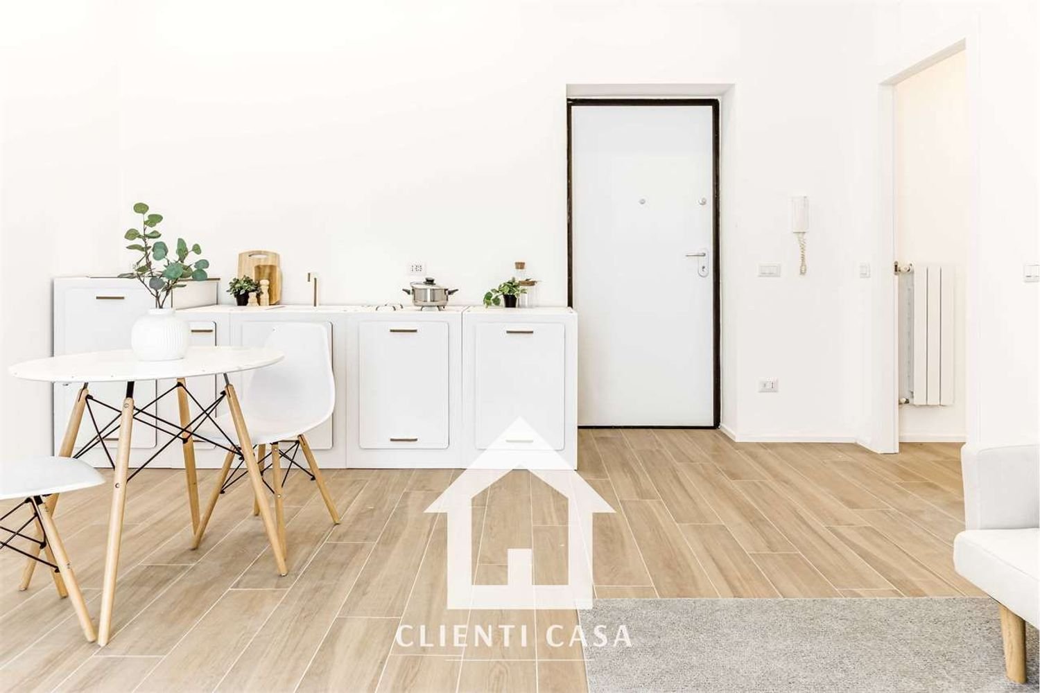 3-salle Appartement à Milan, Italy No. 339102