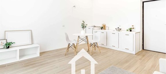 3-salle Appartement à Milan, Italy No. 339102 5