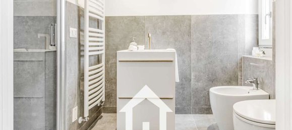 3-salle Appartement à Milan, Italy No. 339102 20