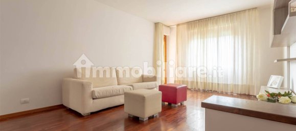 2 bedrooms Apartment in Signa, Italy No. 14058 5