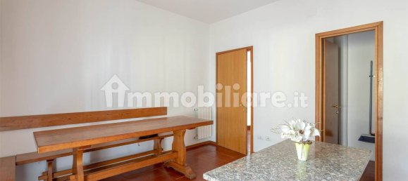 2 bedrooms Apartment in Signa, Italy No. 14058 12