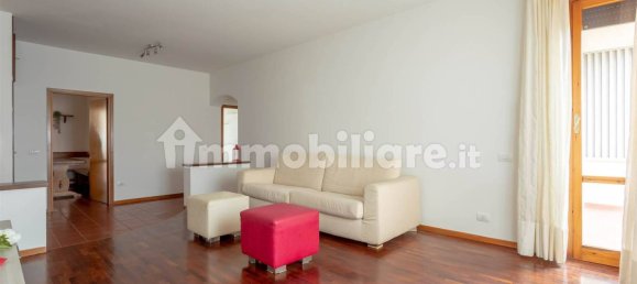 2 bedrooms Apartment in Signa, Italy No. 14058 6