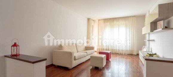 2 bedrooms Apartment in Signa, Italy No. 14058 3