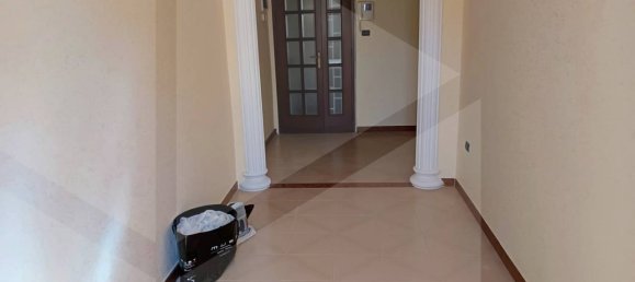 Casa de 4 habitaciónes en Bari, Italy No. 26463 6