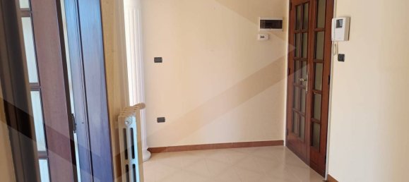 Casa de 4 habitaciónes en Bari, Italy No. 26463 12