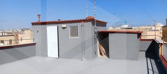 Casa de 4 habitaciónes en Bari, Italy No. 26463 21