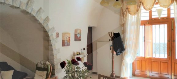 Casa de 4 habitaciónes en Bari, Italy No. 26463 48