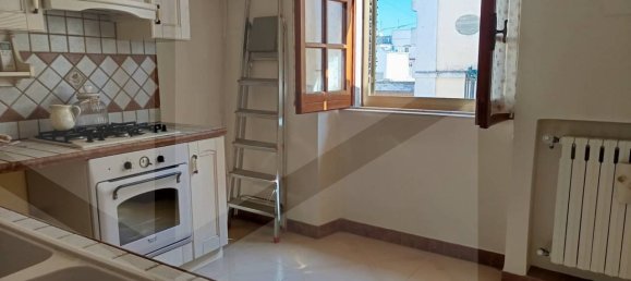 Casa de 4 habitaciónes en Bari, Italy No. 26463 10