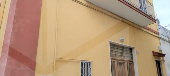 Casa de 4 habitaciónes en Bari, Italy No. 26463 40