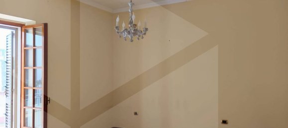 Casa de 4 habitaciónes en Bari, Italy No. 26463 13