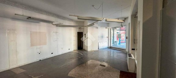 1غرفة عقار تجاري في Merate, Italy رقم 112051 7