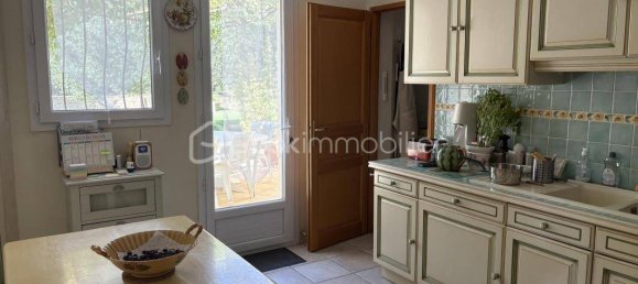 4 Schlafzimmer Villa in Lauris, France, Nr. 322873 8