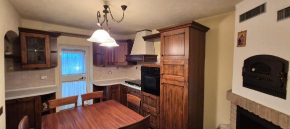 4 rooms House in San Miniato, Italy No. 40874 3