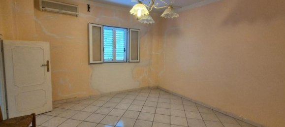 4 rooms House in San Miniato, Italy No. 40874 23