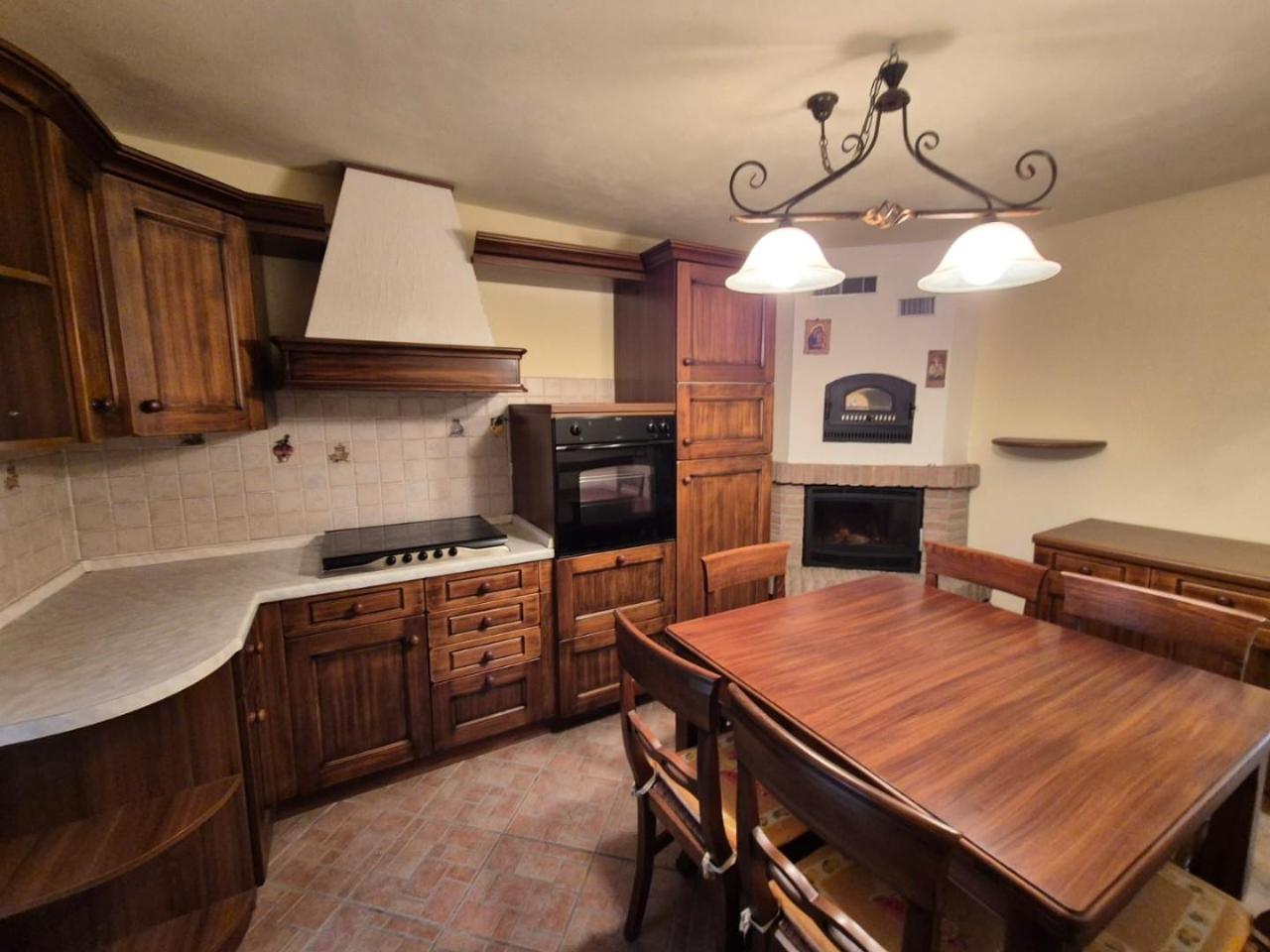 4 rooms House in San Miniato, Italy No. 40874