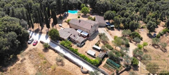 5 bedrooms House in Monteriggioni, Italy No. 707 2