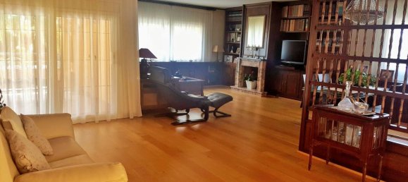 8 bedrooms House in Lloret de Mar, Spain No. 75555 3