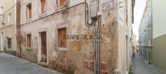 421m² Building in Leiria, Portugal No. 161988 9