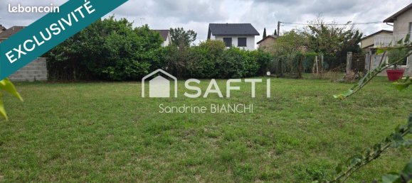 444m² Land in Charvieu-Chavagneux, France No. 338212 5