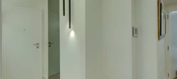 3-salle Appartement à Turin, Italy No. 230240 16