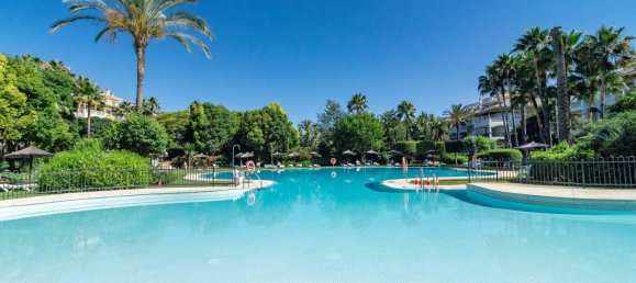 Apartamento de 2 dormitorios en Marbella, Spain No. 63630 47