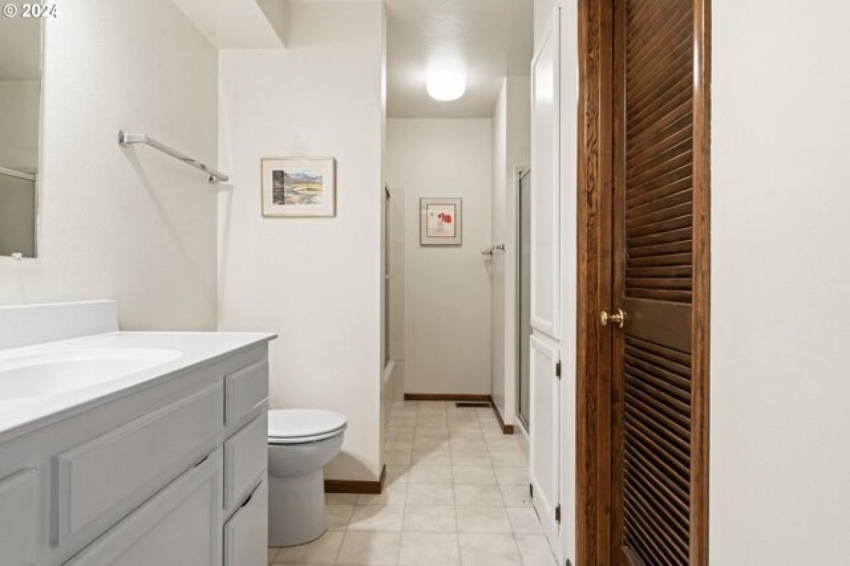 Casa de 3 dormitorios en Eugene, USA No. 396904