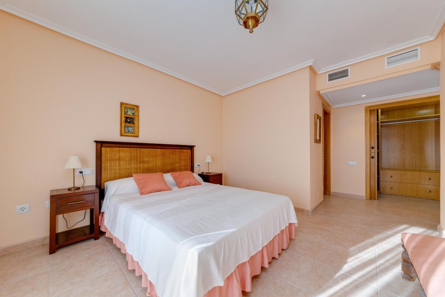 5 bedrooms Apartment in Torrevieja, Spain No. 40761