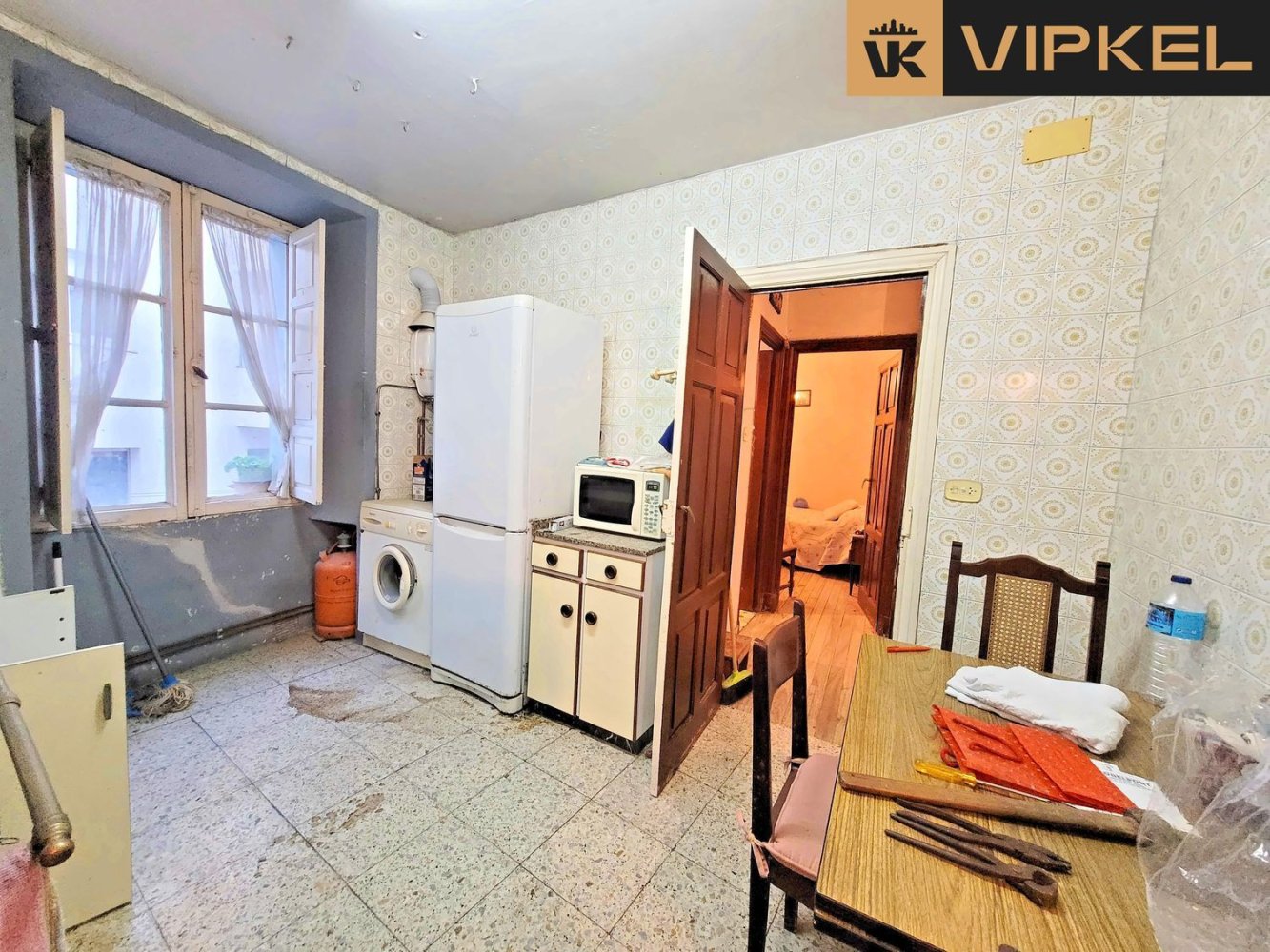 Gebäude in A Coruna, Spain 303m², Nr. 46142