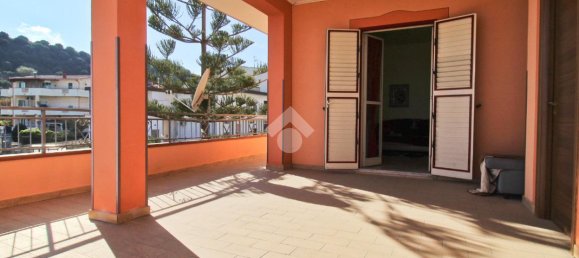 4 rooms Apartment in Sellia Marina, Italy No. 9132 2