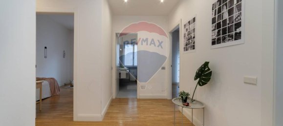 7-salle Appartement à Como, Italy No. 29054 20