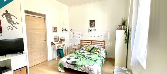 3 bedrooms House in Pauillac, France No. 277797 12