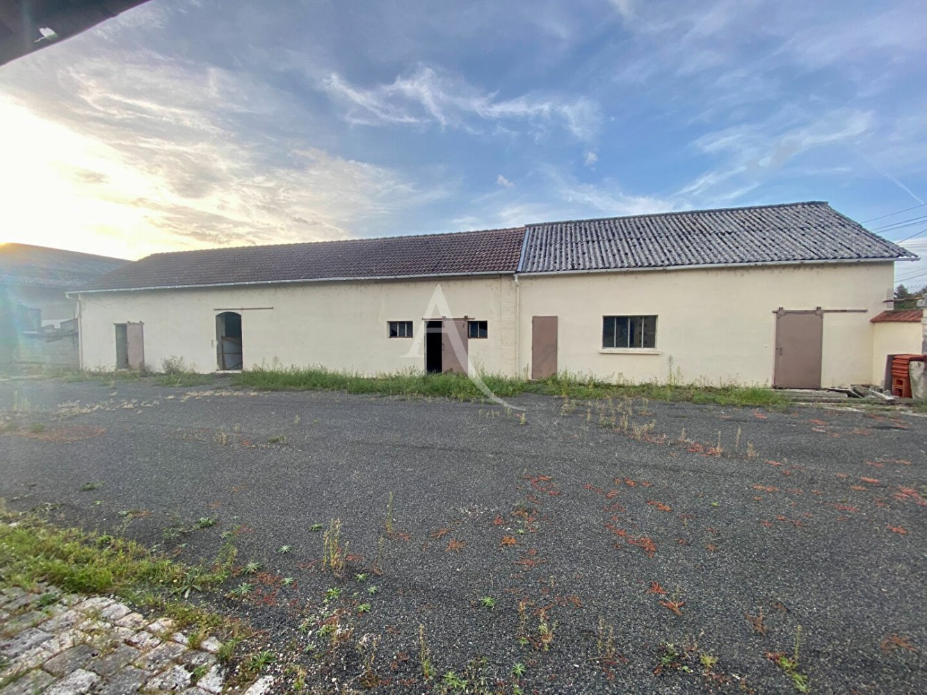 Propiedad comercial en Le Controis-en-Sologne, France 158 m² No. 77676