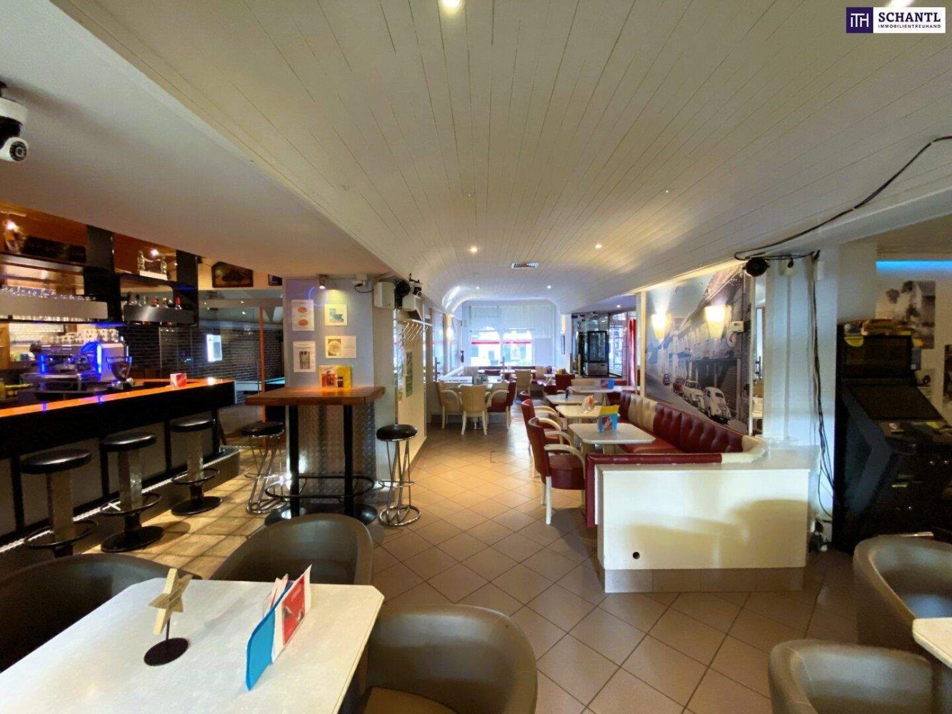 430m² Building in Himberg, Austria No. 203043