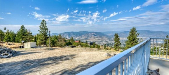 Studio in British Columbia, Canada No. 1223 12