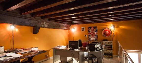 3 غرف نوم شقة في Lucca, Italy رقم 11970 2