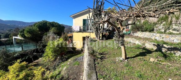4 bedrooms Villa in Rapallo, Italy No. 207876 27