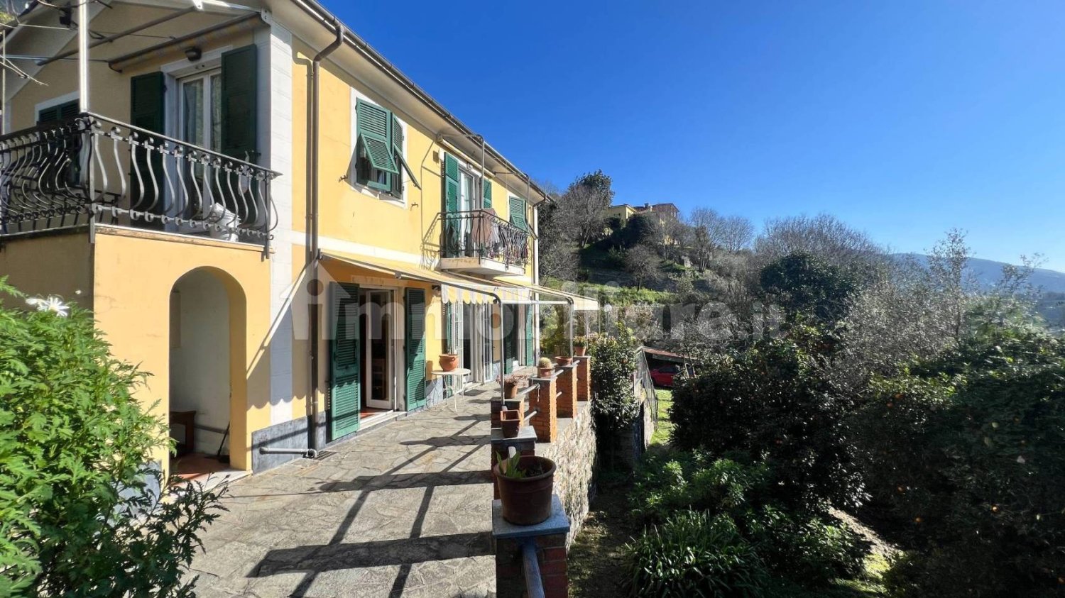 4 bedrooms Villa in Rapallo, Italy No. 207876