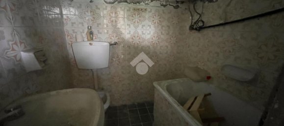 Дом с 4 комнатами в Аллен, Италия № 102804 22