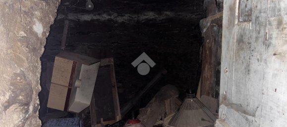 Дом с 4 комнатами в Аллен, Италия № 102804 20