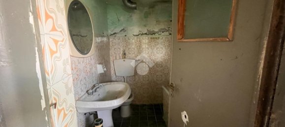 Дом с 4 комнатами в Аллен, Италия № 102804 24