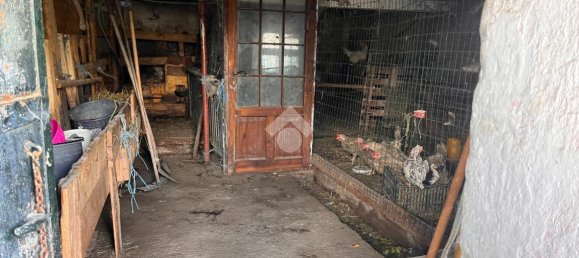 Дом с 4 комнатами в Аллен, Италия № 102804 32