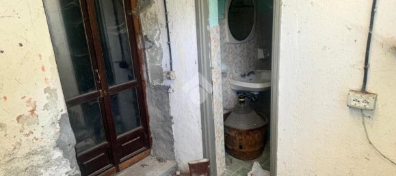 Дом с 4 комнатами в Аллен, Италия № 102804 15