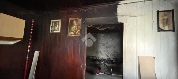 Дом с 4 комнатами в Аллен, Италия № 102804 38